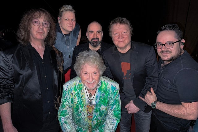 Jon Anderson & The Band Geeks